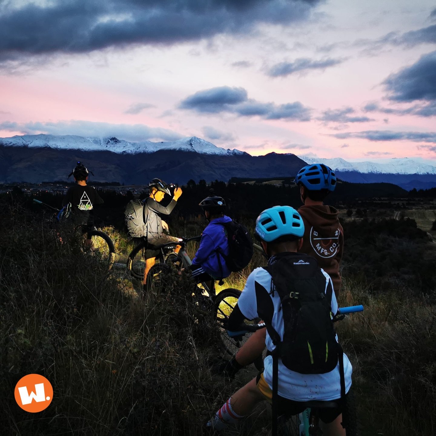 🔦Absolute stunner night in Wānaka this evening to kick off their night riding block. Possibly the best weather across the motu! 

Join us for May and June Night riding in Te Whanganui a Tara/Wellington. Jump online to book or click a link in our bio